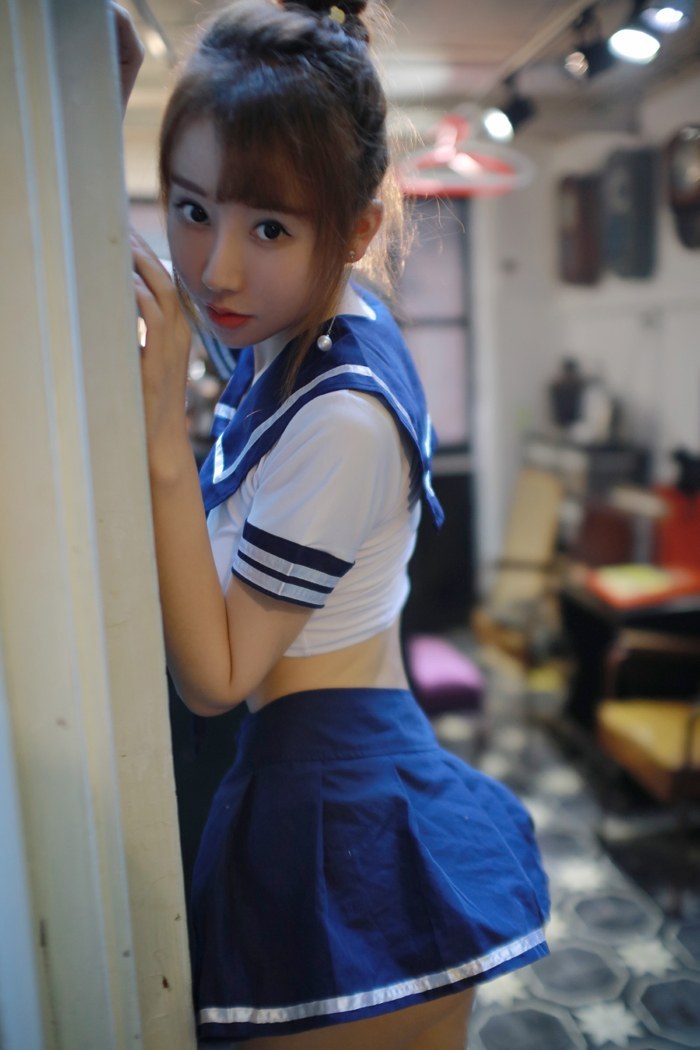 青春学妹夏笑笑浑圆酥胸白嫩娇躯制服诱惑图片